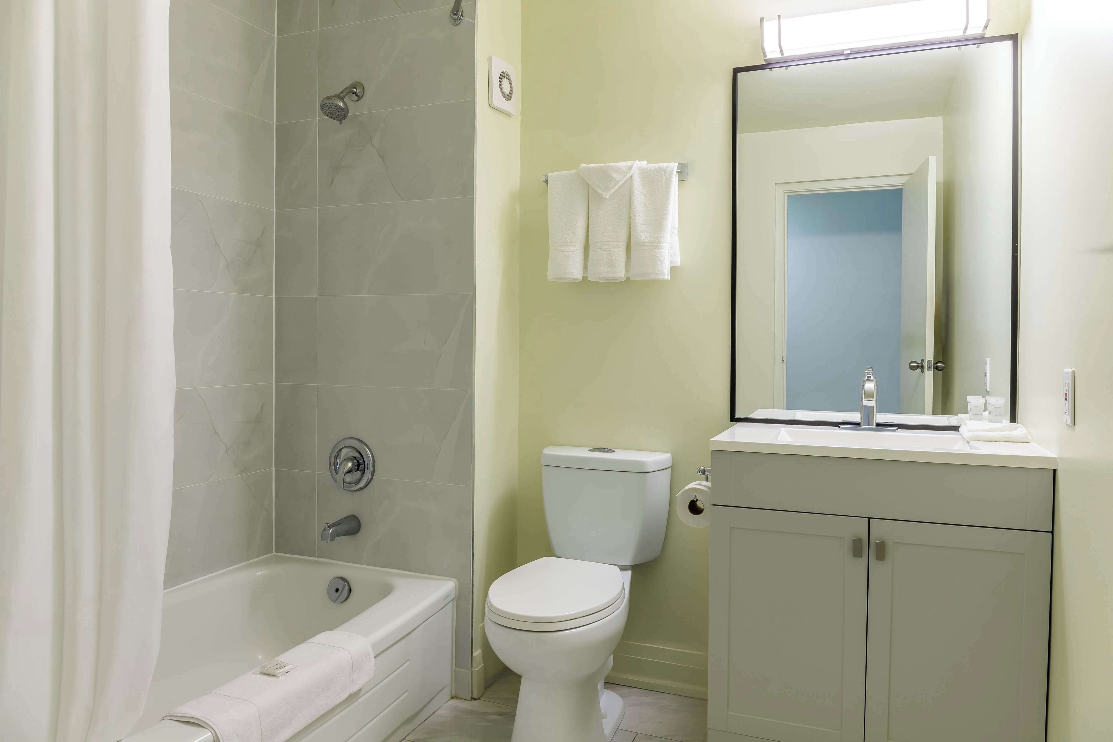 Foto - Motel 6 Niagara Falls, ON Near the Falls