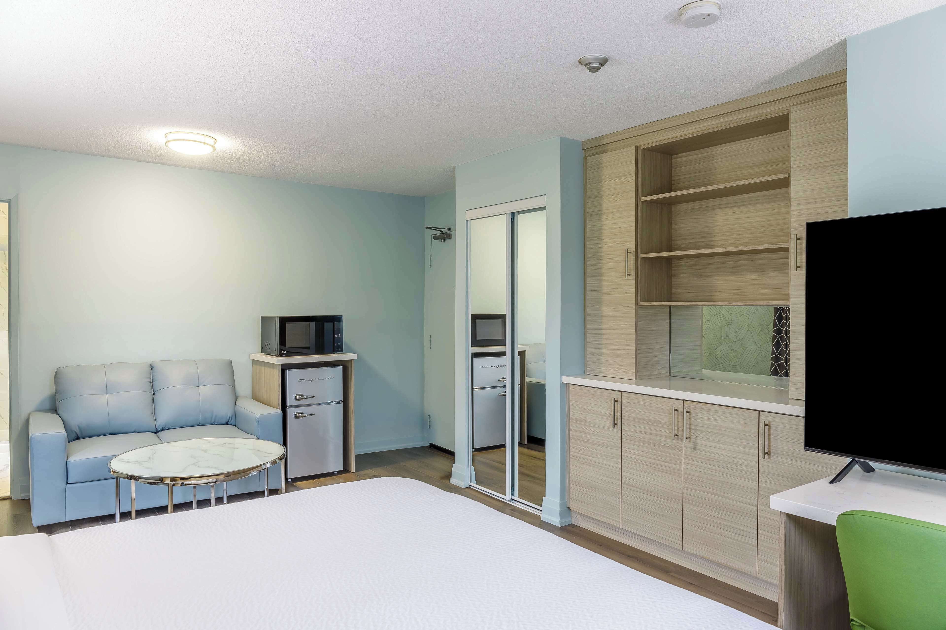 เครื่องนอนระดับพรีเมียม, ห้องพักตกแต่งอย่างมีเอกลักษณ์