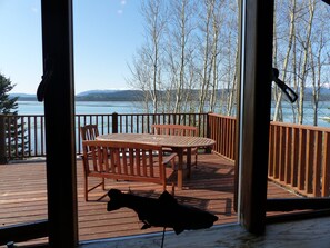 Classic Room, 1 Queen Bed, Private Bathroom, Lake View | Terrace/patio