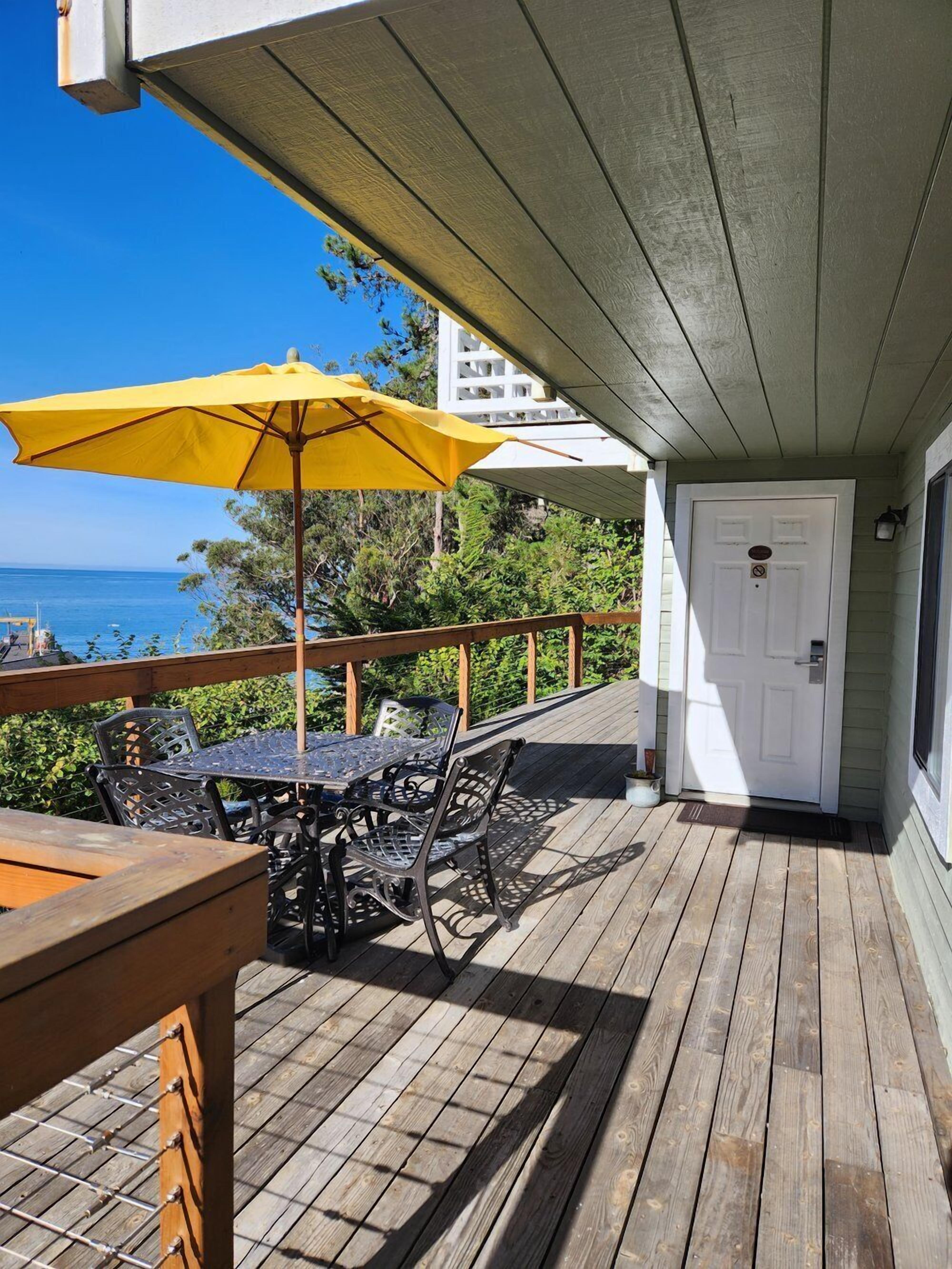 Victorian King Suite with Ocean view large Balcony/Deck | Terrace/patio