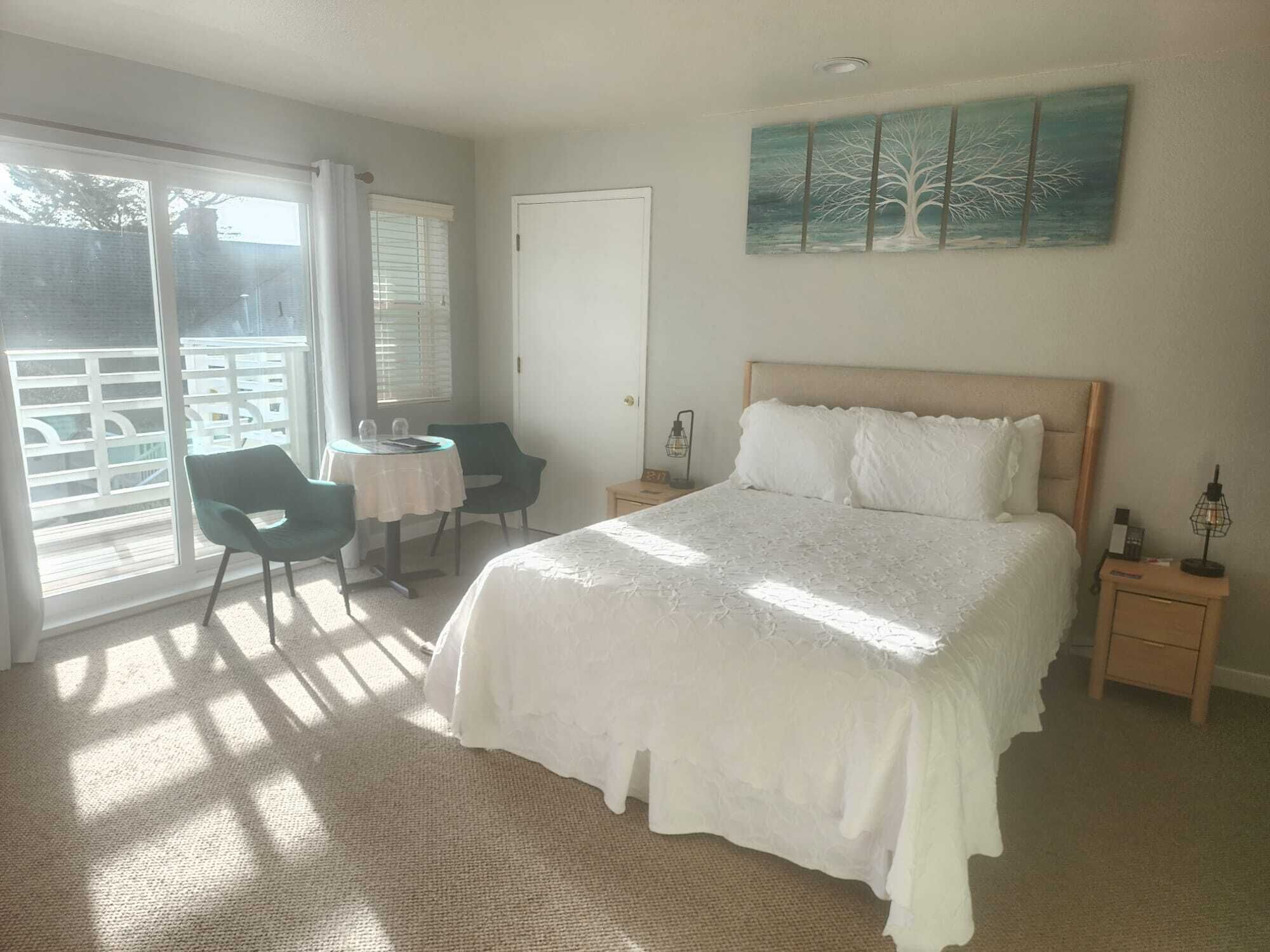 Basic Room, 1 Queen Bed