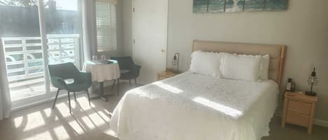 Basic Room, 1 Queen Bed | Down comforters, individually decorated, individually furnished