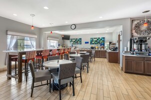 包含每日全套早餐