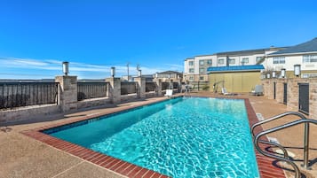 Outdoor pool, pool loungers