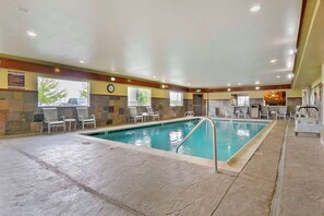 Indoor pool, pool loungers