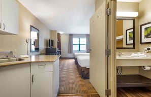 Studio, 2 Double Beds, Non Smoking - Extended Stay America Suites Secaucus Meadowlands (Secaucus)