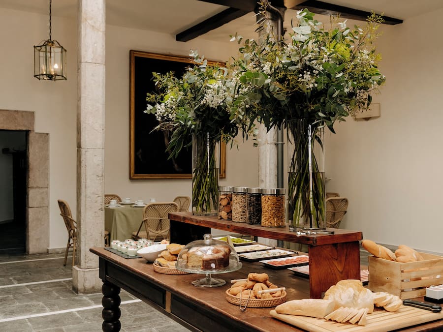 Gratis morgenmadsbuffet hver dag