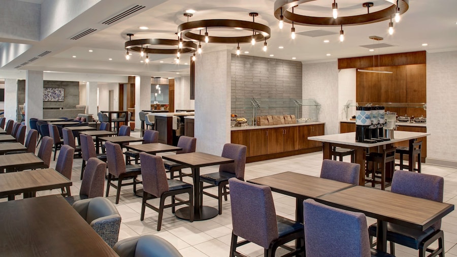 Hilton Garden Inn Kansas City