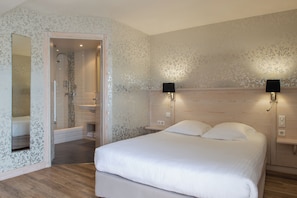Comfort Room | Premium bedding, in-room safe, desk, soundproofing