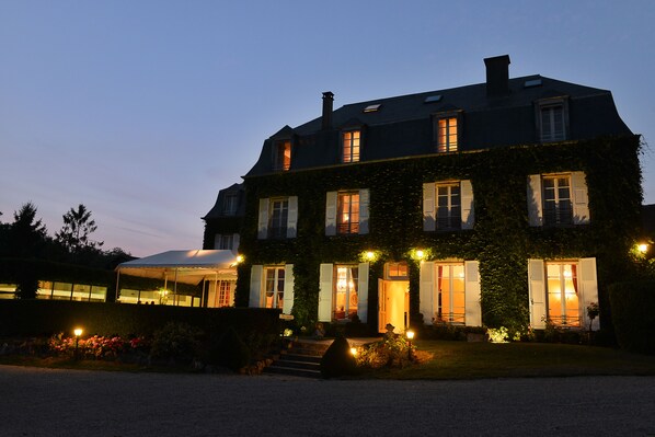 Front of property – evening/night