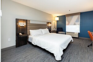Standard Room, 1 King Bed, Accessible (Communication) | Pillowtop beds, in-room safe, desk, laptop workspace