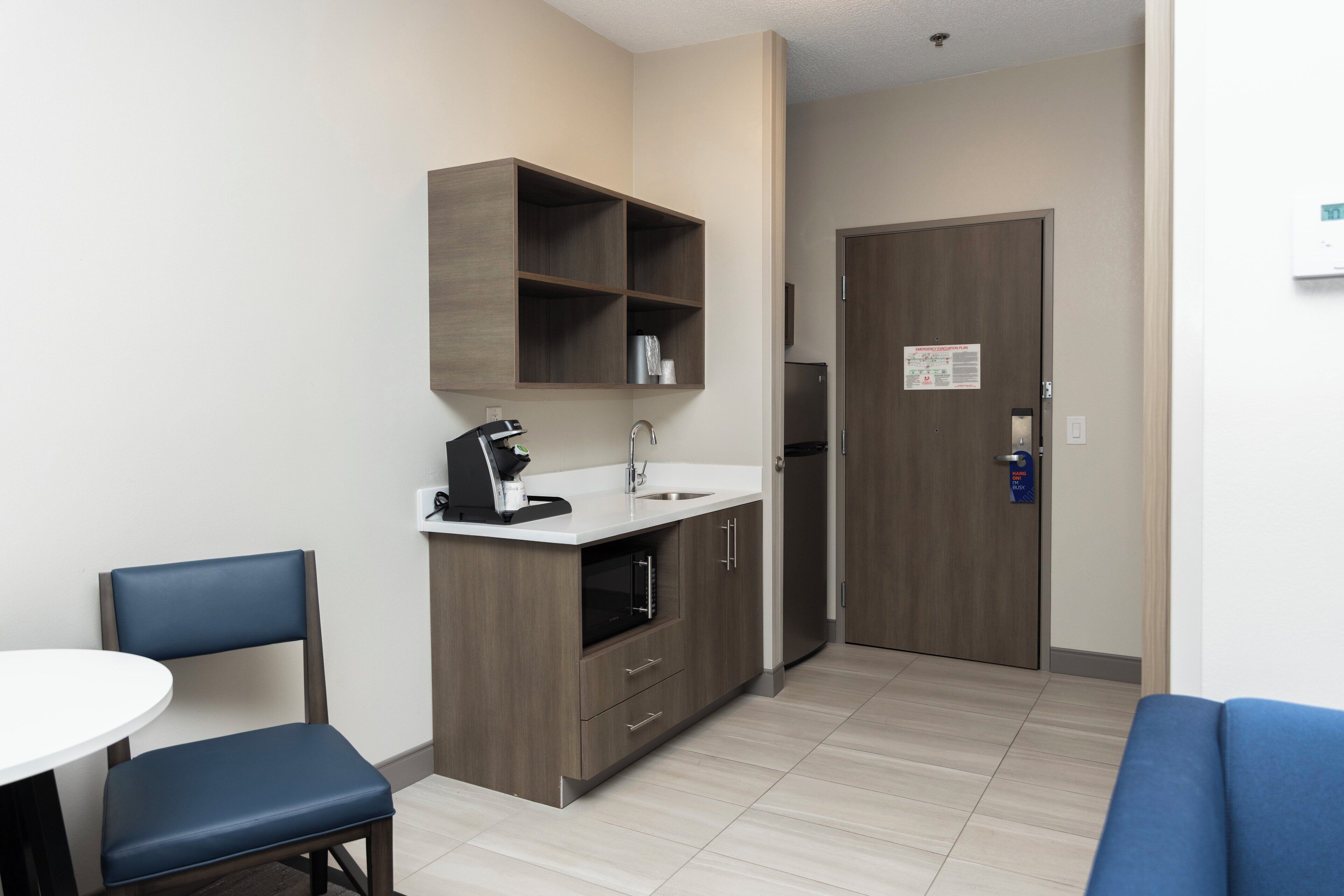 suite, 1 king bed with sofa bed | 1 bedroom, pillow-top beds, in-room safe, desk