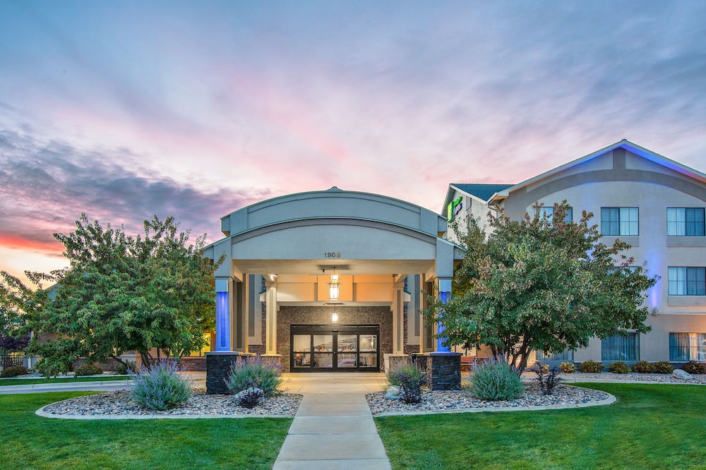 luxury hotels in Wyoming