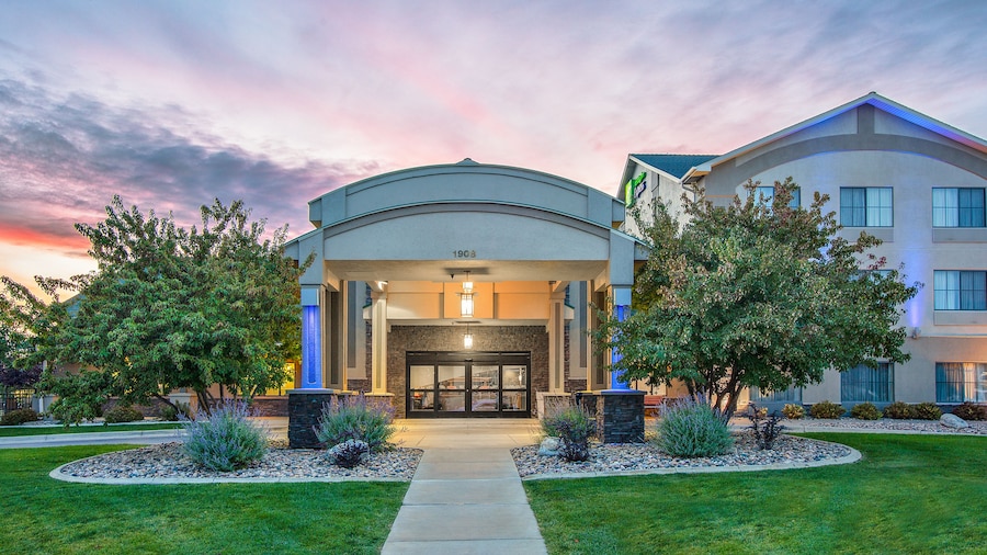 Holiday Inn Express & Suites Gillette by IHG