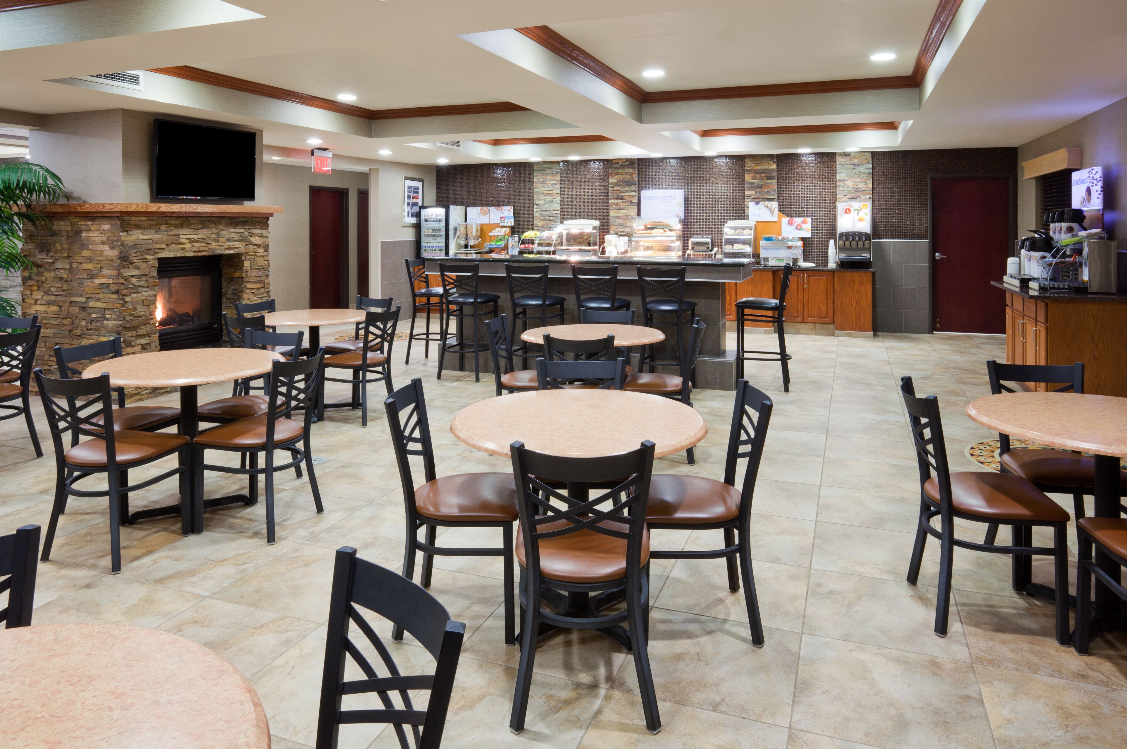 包含每日自助早餐