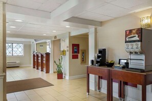 Lobby - Best Western The Inn at Sharon/Foxboro (Sharon)