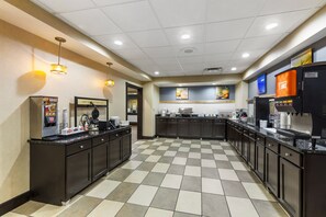 Petit déjeuner buffet compris tous les jours