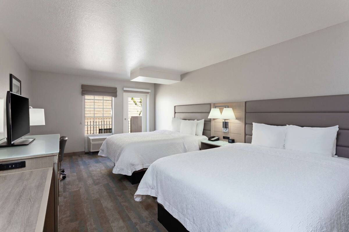 In-room safe, desk, iron/ironing board, free cots/infant beds