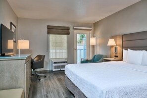 Room, 1 King Bed, Accessible, Non Smoking | In-room safe, desk, iron/ironing board, free cribs/infant beds