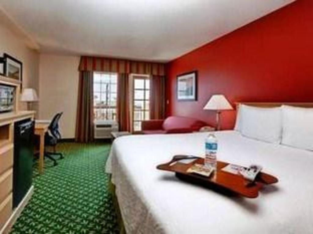 In-room safe, desk, iron/ironing board, free cots/infant beds