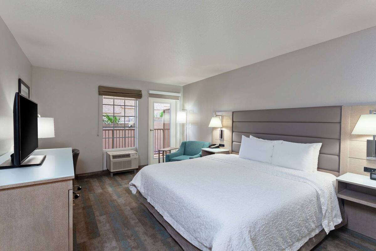 In-room safe, desk, iron/ironing board, free cots/infant beds