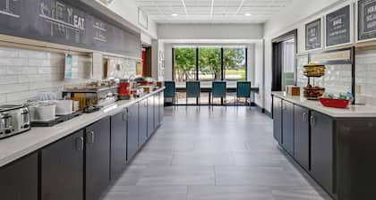 Hampton Inn Houston-Pearland