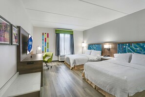 In-room safe, individually decorated, individually furnished - Hampton Inn Houston-Pearland (Pearland)