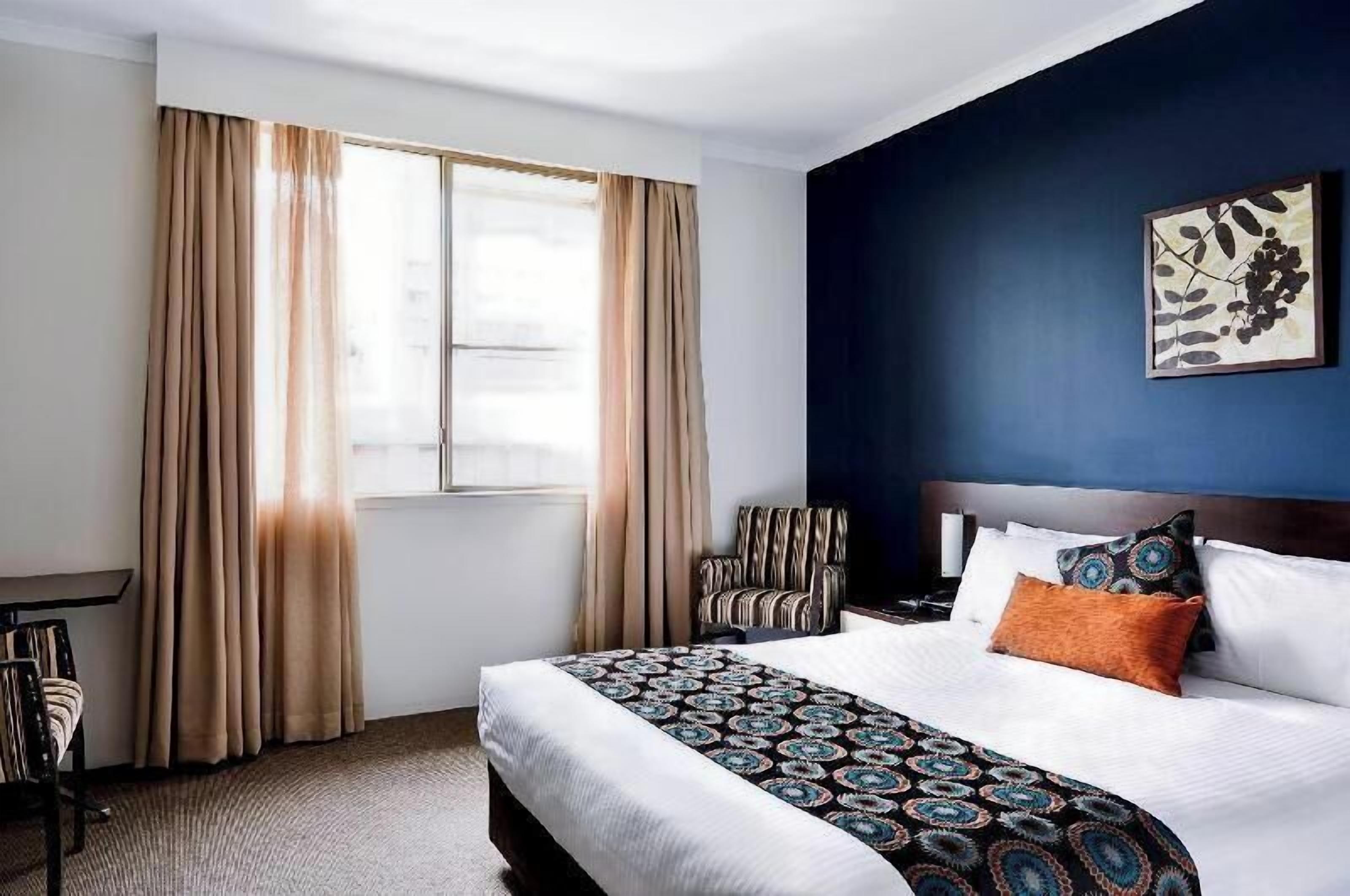 مكتب ومكواة/لوح كي وأسرّة أطفال/رضّع وواي فاي مجانًا