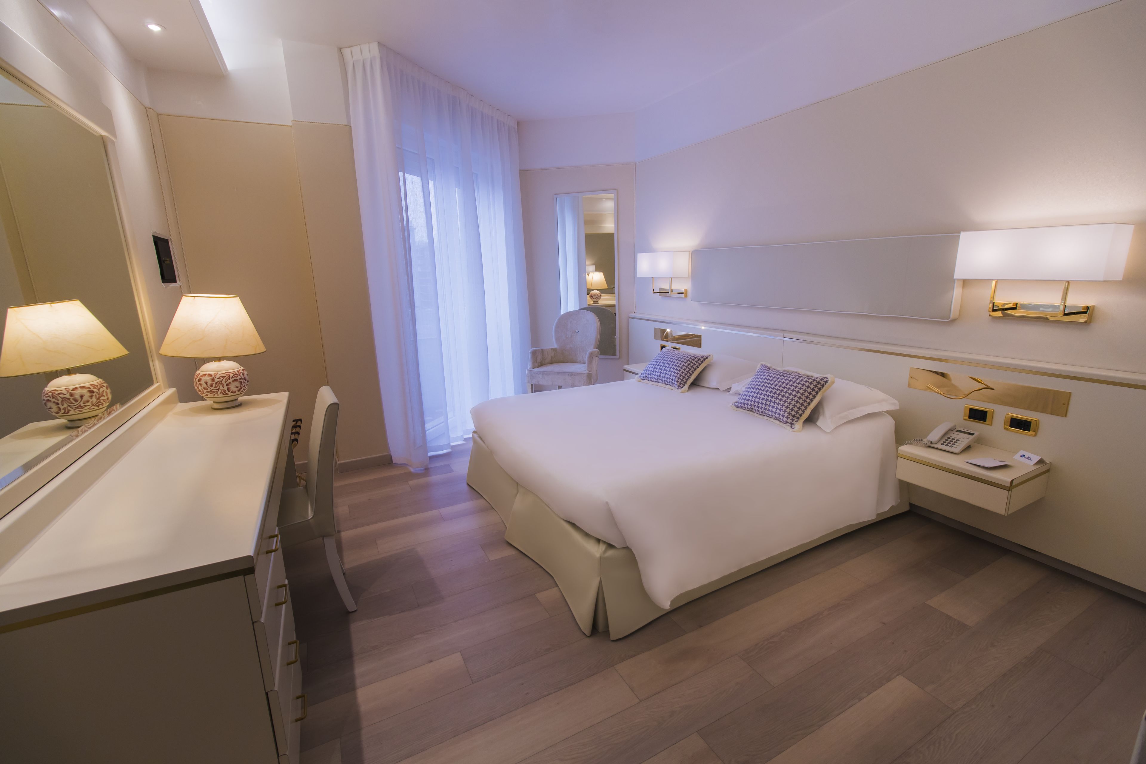 minibar, in-room safe, desk, soundproofing