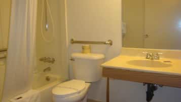 Kostenlose Toilettenartikel, Haartrockner, HandtĂŒcher