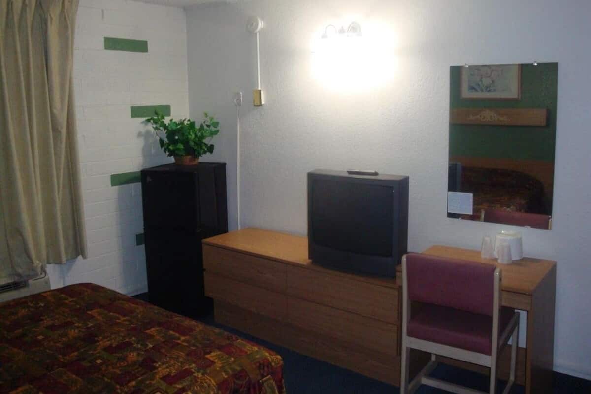 Desk, free WiFi, bed sheets