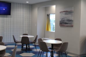 Tägliches inbegriffenes Frühstücksbuffet