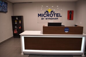 Reception - Microtel Inn & Suites by Wyndham Stockbridge/Atlanta I-75 (Stockbridge)