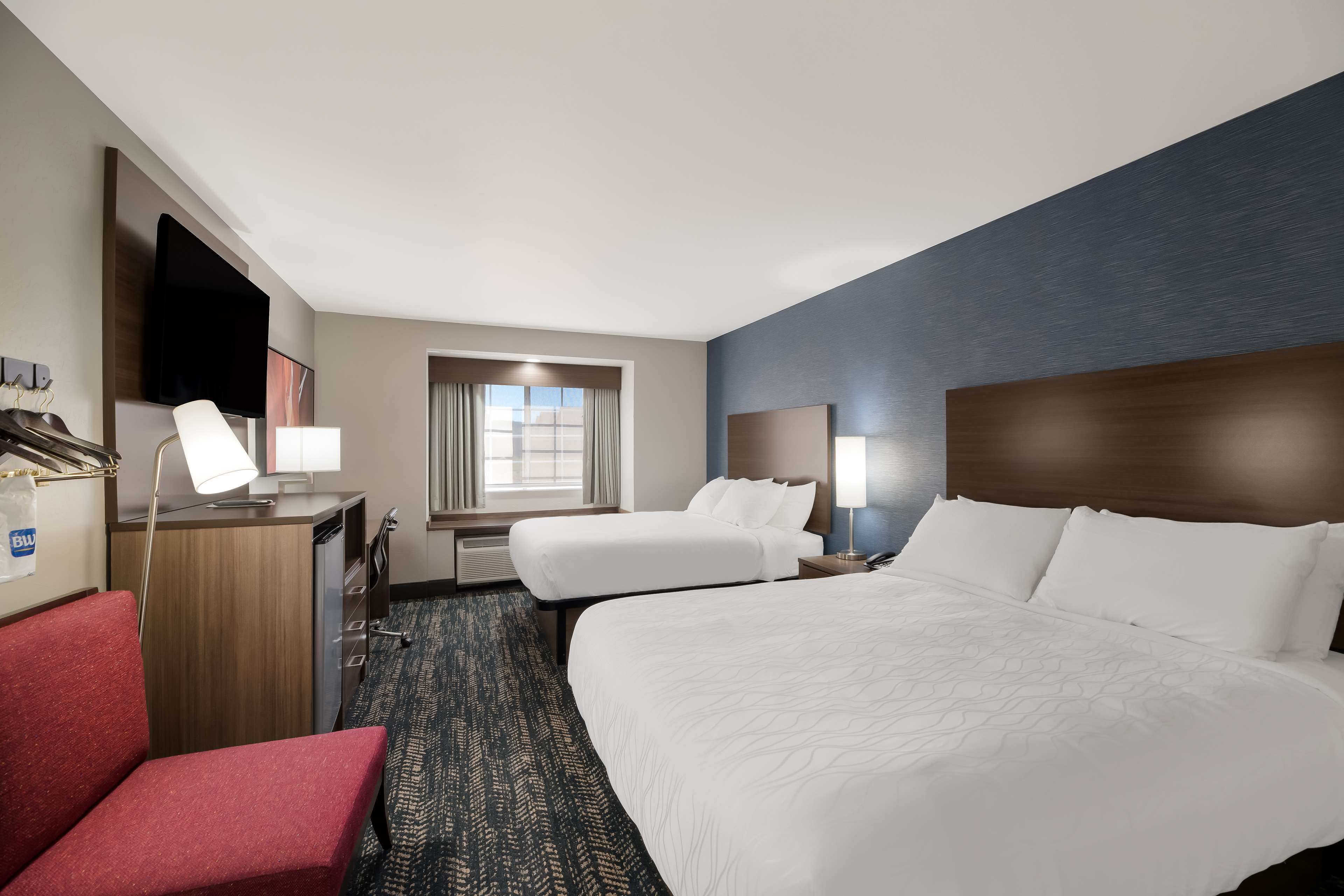 Standard Room, 2 Queen Beds, Accessible, Non Smoking (Walk-in Shower) | Premium bedding, pillowtop beds, desk, laptop workspace