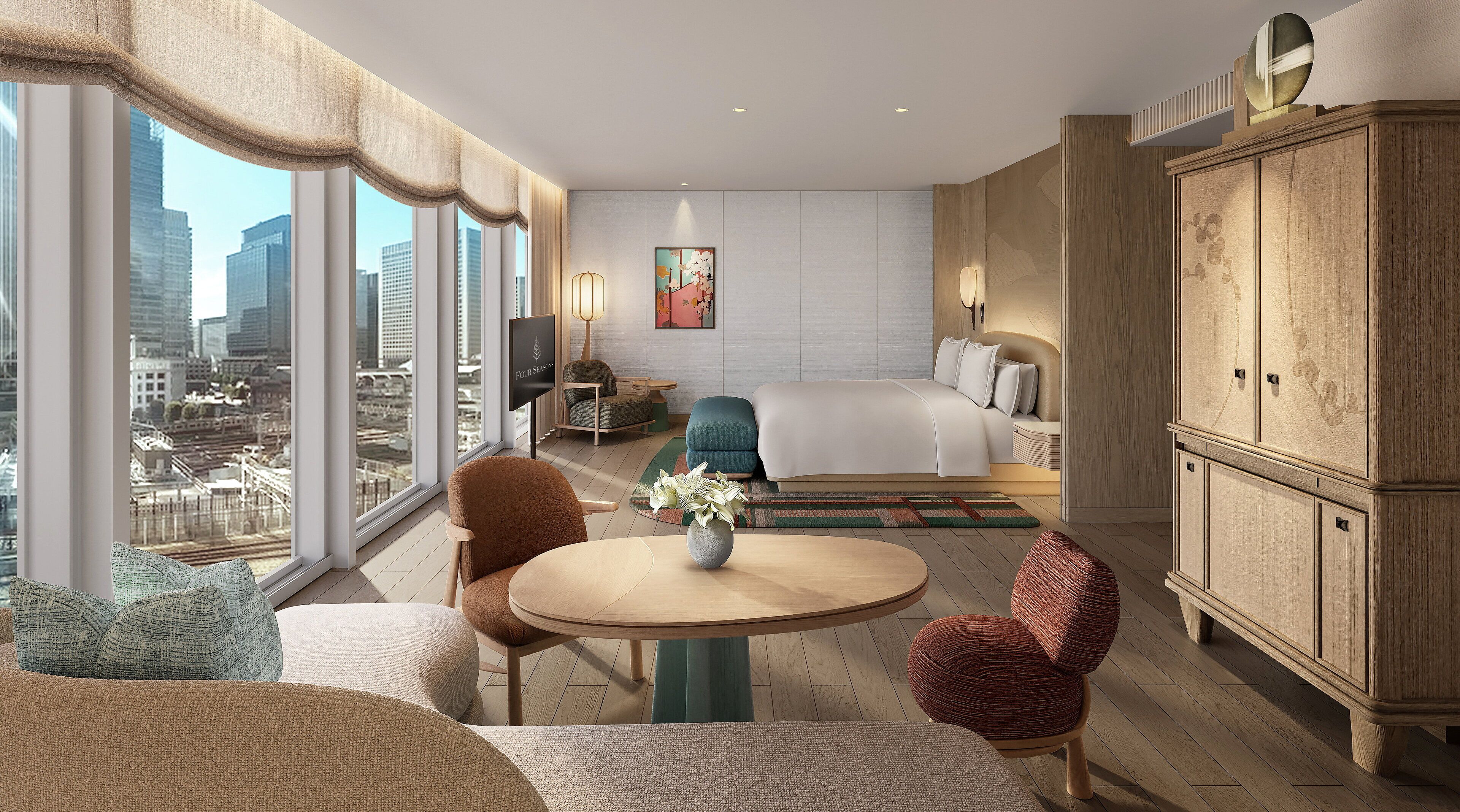 Room (Four Seasons) | Hypo-allergenic bedding, down comforters, minibar, in-room safe