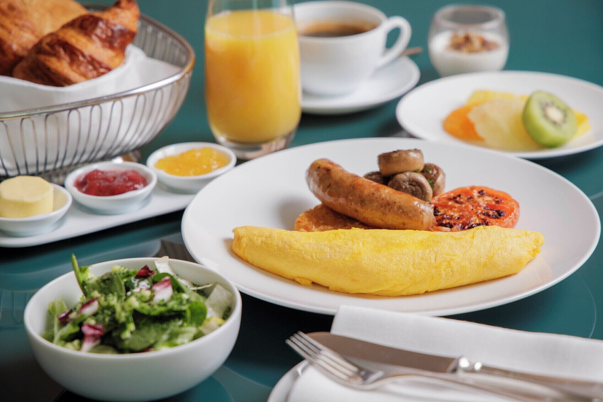 Photo - Four Seasons Hotel Tokyo at Marunouchi