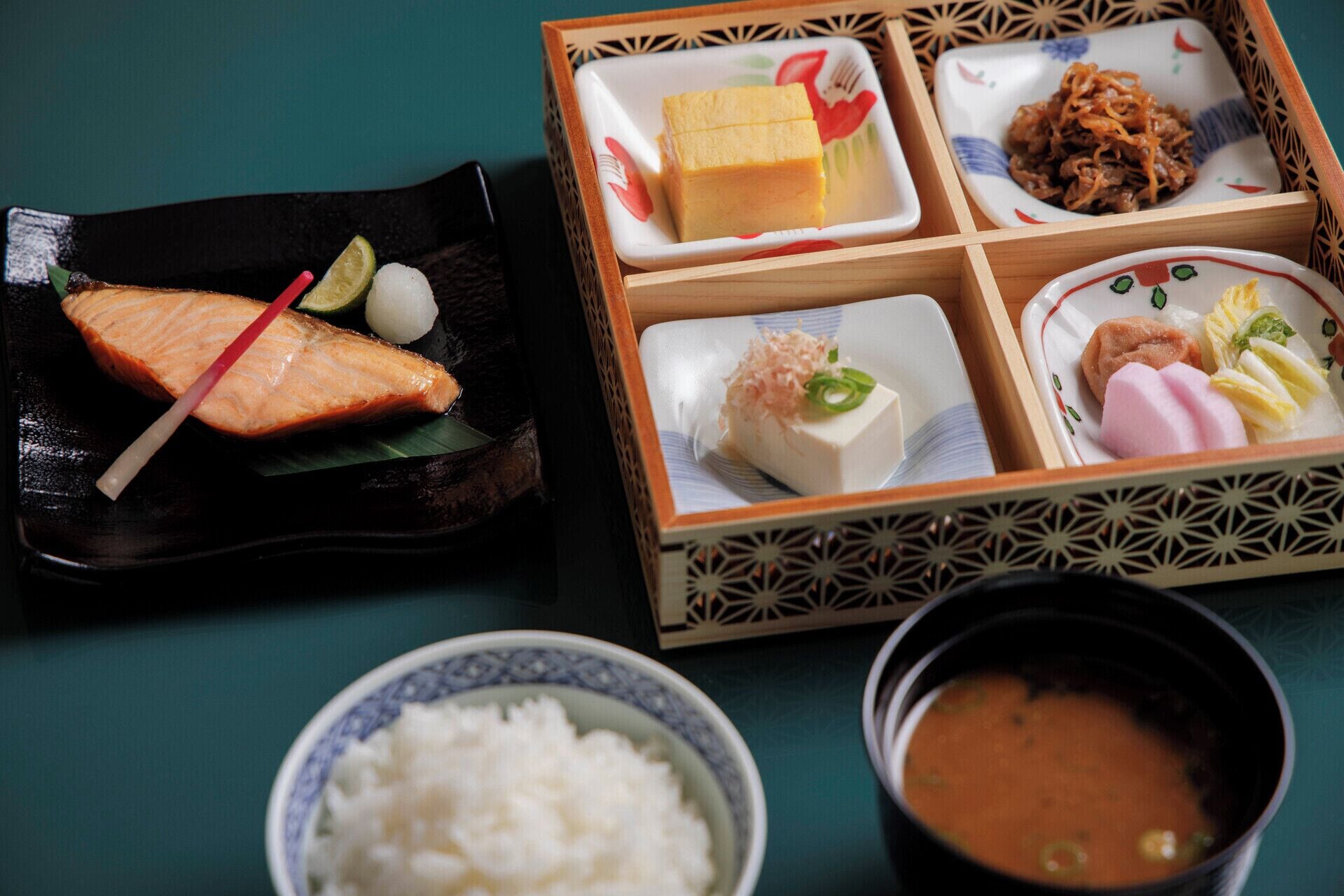 Photo - Four Seasons Hotel Tokyo at Marunouchi