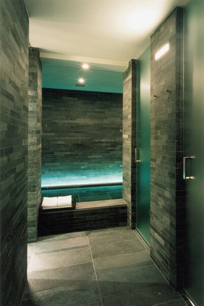 Four Seasons Hotel Tokyo at Marunouchi