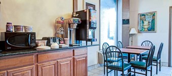 Knights Inn South Hackensack