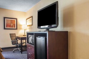 Desk, laptop workspace, iron/ironing board, free WiFi