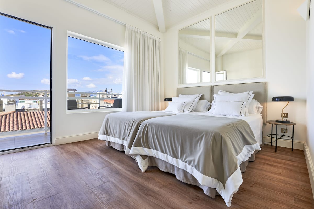 Doppelzimmer, Balkon, eingeschränkter Meerblick