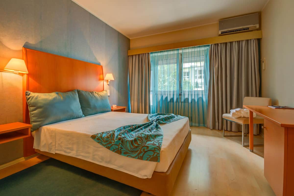 Minibar, desk, blackout curtains, soundproofing