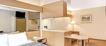 Days Inn by Wyndham Sturbridge