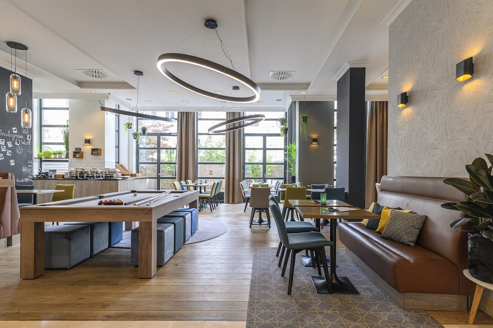 Holiday Inn Brussels Schuman by IHG
