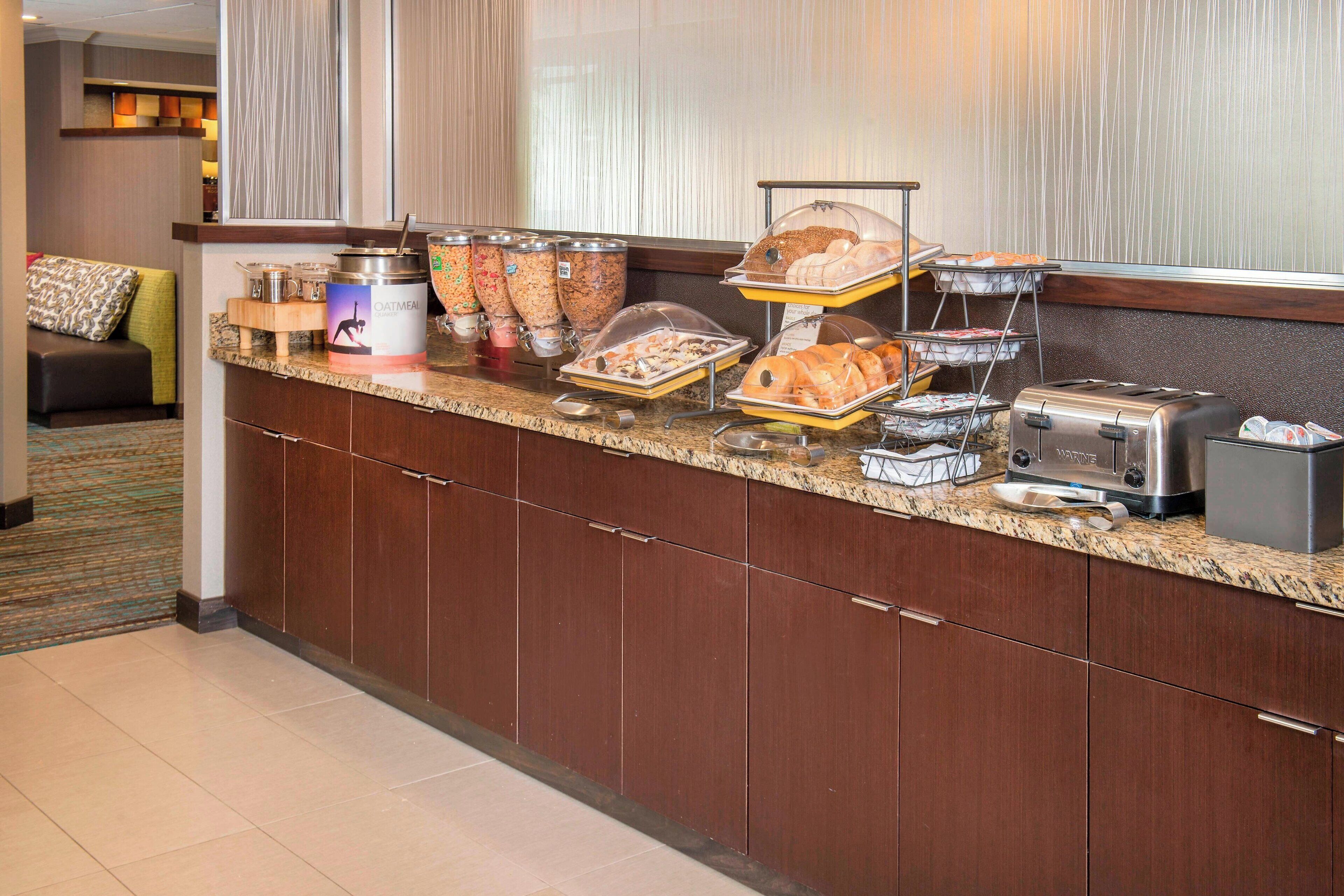 free daily continental breakfast