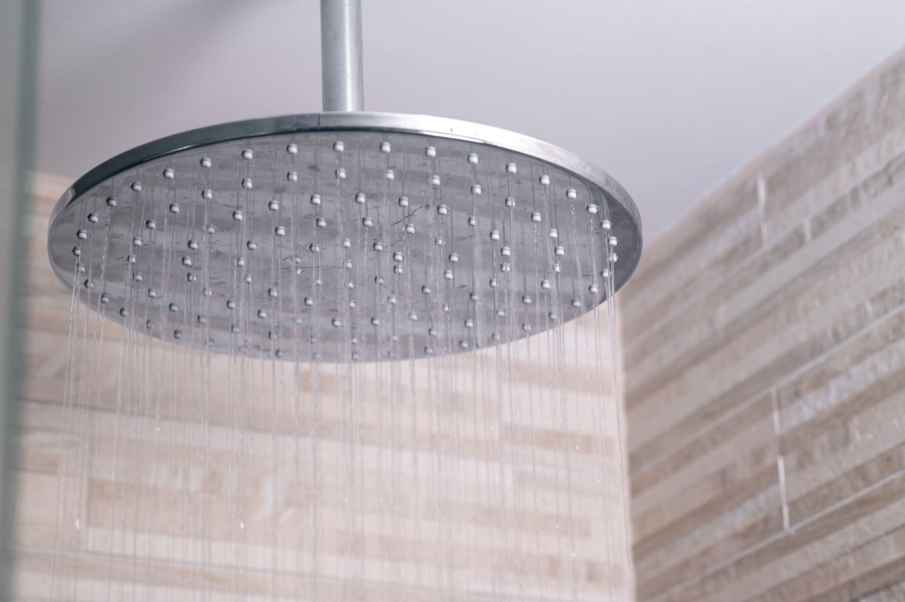 superior double room | bathroom | combined shower/bathtub, free toiletries, hair dryer, bathrobes