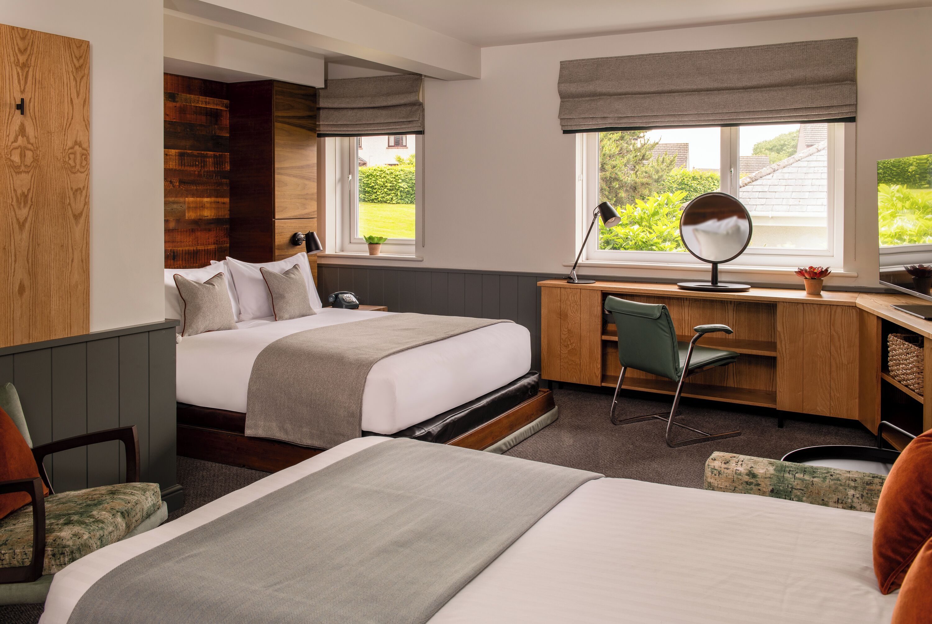 family suite | individually decorated, desk, iron/ironing board, free wifi