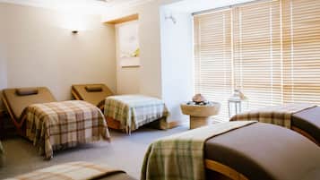 Sauna, boblebad, dampbad, kropsbehandlinger, graviditetsmassage