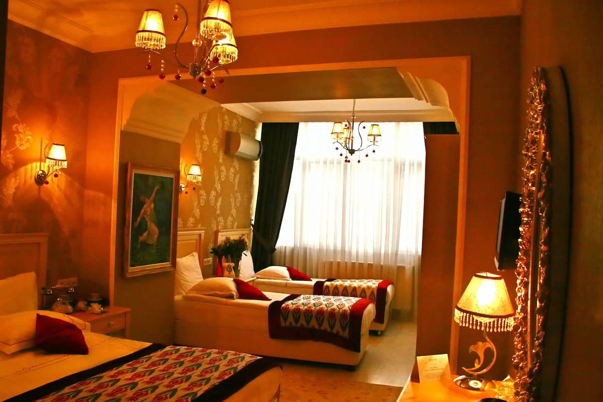 1 Schlafzimmer, Minibar, Zimmersafe, Schreibtisch