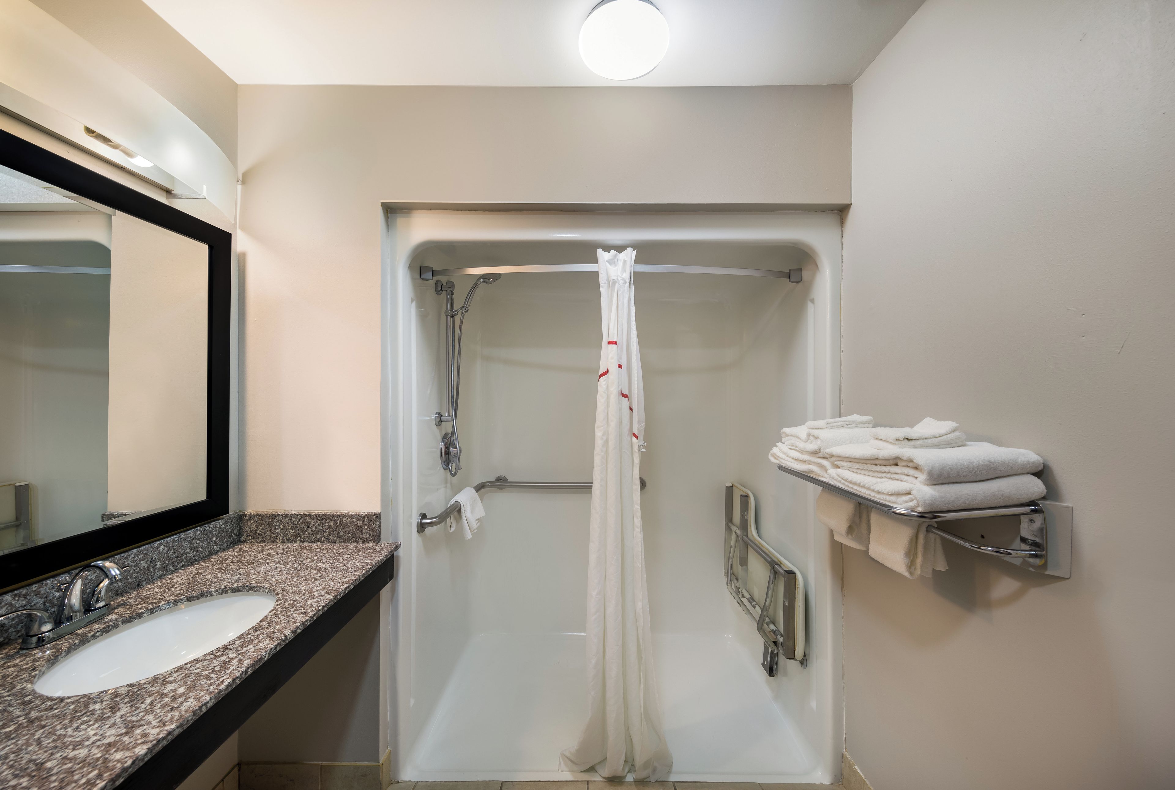 Superior Room, 2 Double Beds, Accessible, Non Smoking (Roll-In Shower) | Bathroom